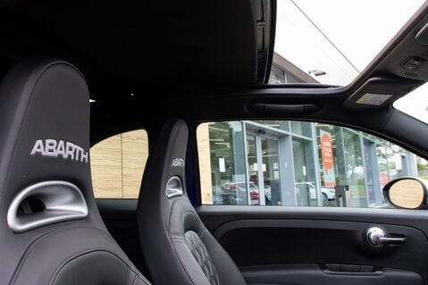 Abarth 500 595C TURISMO 32