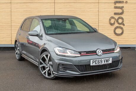 Volkswagen Golf GTI PERFORMANCE TSI DSG