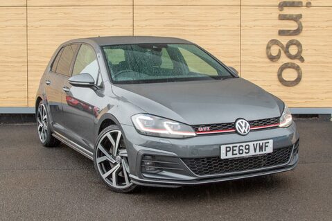 Volkswagen Golf GTI PERFORMANCE TSI DSG 1