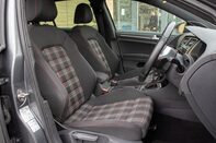 Volkswagen Golf GTI PERFORMANCE TSI DSG 35