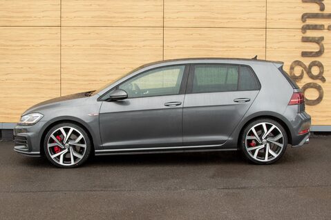 Volkswagen Golf GTI PERFORMANCE TSI DSG 13