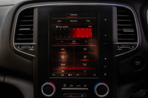 Renault Megane SIGNATURE NAV DCI 23