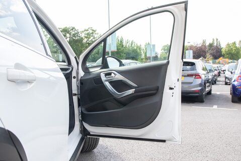 Peugeot 2008 S/S ALLURE 14