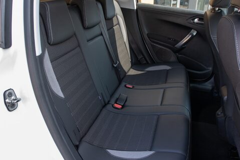 Peugeot 2008 S/S ALLURE 35