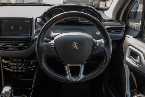 Peugeot 2008 S/S ALLURE 21