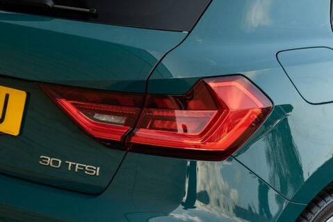 Audi A1 SPORTBACK TFSI S LINE BLACK EDITION 9