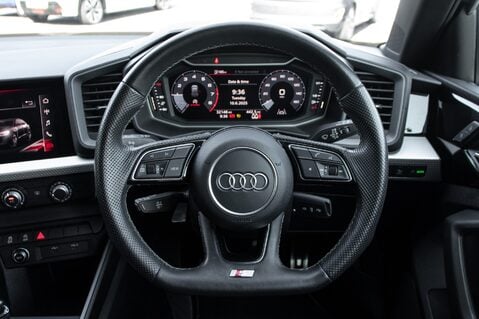 Audi A1 SPORTBACK TFSI S LINE BLACK EDITION 21