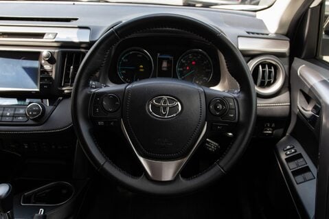 Toyota Rav 4 VVT-I EXCEL AWD TSS 21