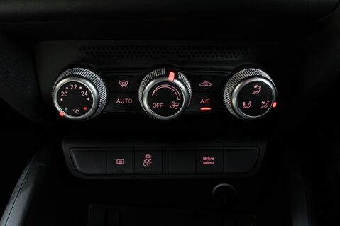 Audi A1 SPORTBACK TDI S LINE 32
