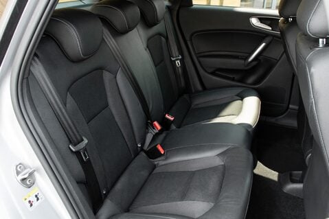 Audi A1 SPORTBACK TDI S LINE 33