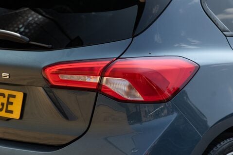 Ford Focus ST-LINE X 9