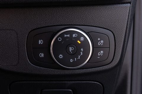 Ford Focus ST-LINE X 16