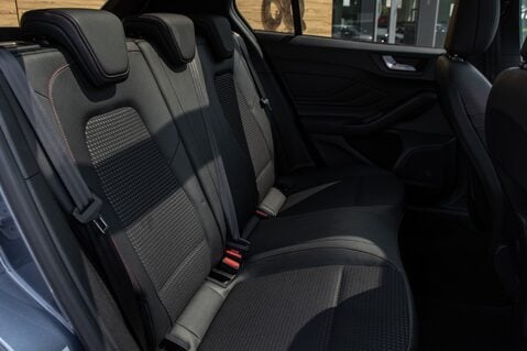 Ford Focus ST-LINE X 37