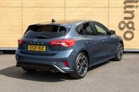 Ford Focus ST-LINE X 2