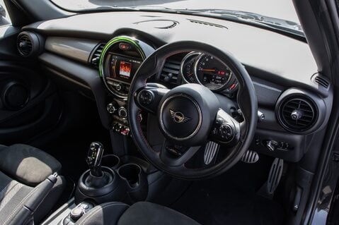 Mini Hatch COOPER SPORT 4
