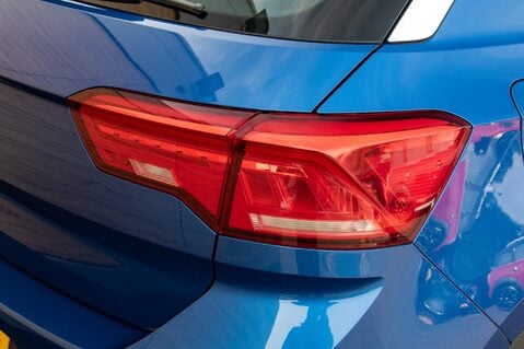Volkswagen T-Roc SE TSI EVO DSG 9