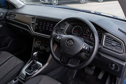 Volkswagen T-Roc SE TSI EVO DSG 4