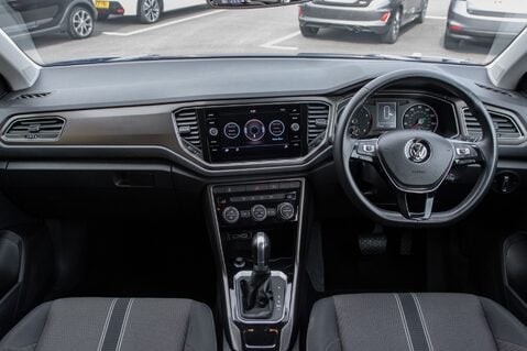 Volkswagen T-Roc SE TSI EVO DSG 3