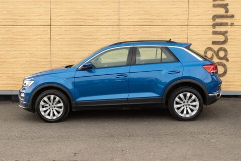 Volkswagen T-Roc SE TSI EVO DSG 13