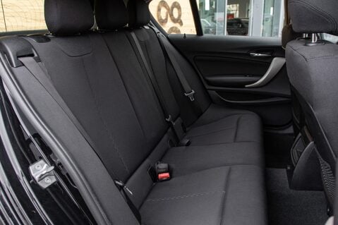 BMW 1 Series 116D SE BUSINESS 33