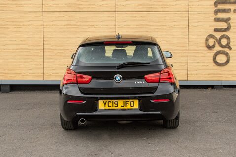 BMW 1 Series 116D SE BUSINESS 6