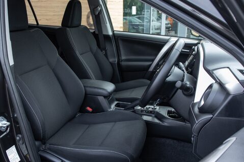 Toyota Rav 4 VVT-I BUSINESS EDITION PLUS 29