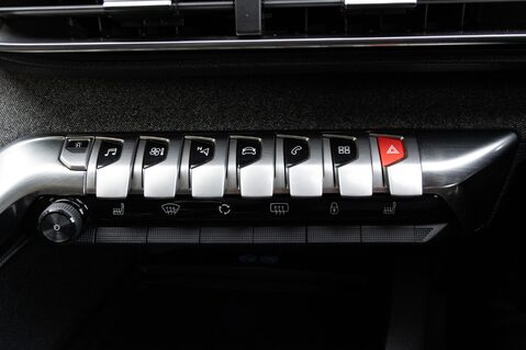 Peugeot 3008 BLUEHDI S/S GT LINE PREMIUM 33