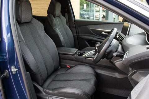 Peugeot 3008 BLUEHDI S/S GT LINE PREMIUM 30