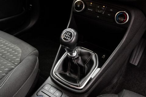 Ford Fiesta ZETEC 32