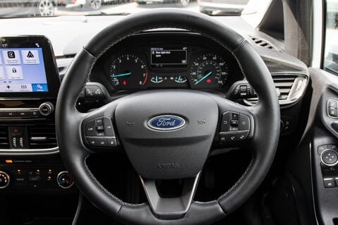Ford Fiesta ZETEC 21