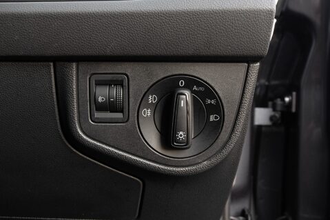 Volkswagen Polo R-LINE TSI DSG 16