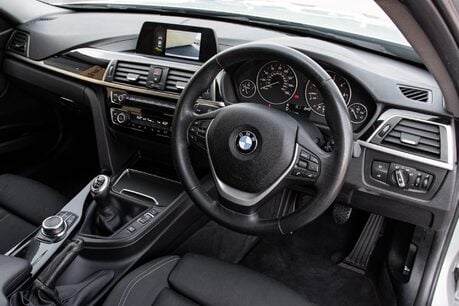 BMW 3 Series 318D SPORT