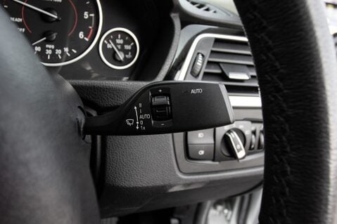 BMW 3 Series 318D SPORT 18