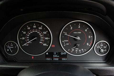BMW 3 Series 318D SPORT 15