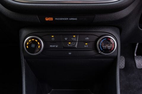 Ford Fiesta TITANIUM MHEV 33