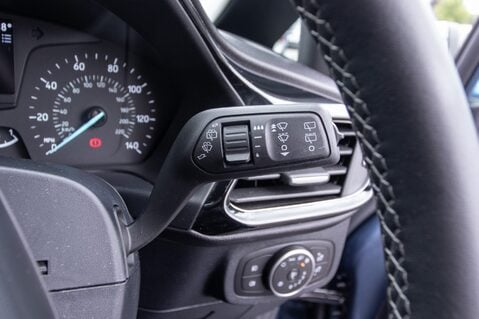 Ford Fiesta TITANIUM MHEV 18
