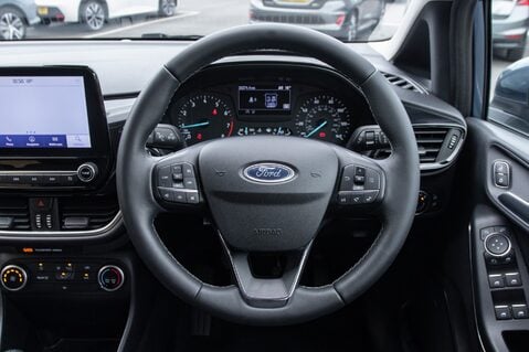 Ford Fiesta TITANIUM MHEV 21