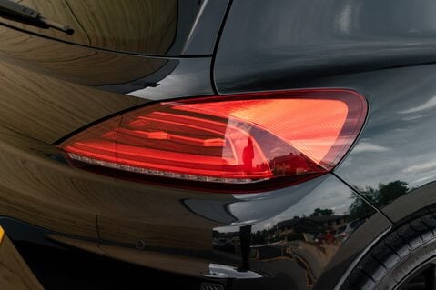 Volkswagen Scirocco R LINE TSI BLUEMOTION TECHNOLOGY DSG 9
