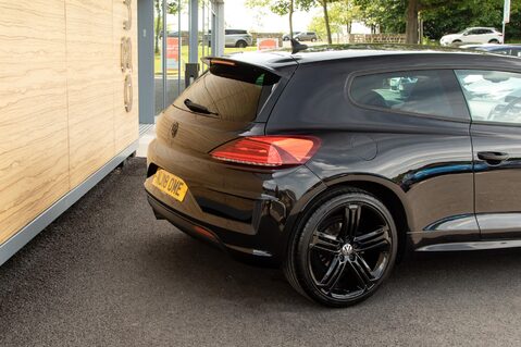 Volkswagen Scirocco R LINE TSI BLUEMOTION TECHNOLOGY DSG 8