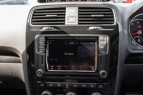 Volkswagen Scirocco R LINE TSI BLUEMOTION TECHNOLOGY DSG 24