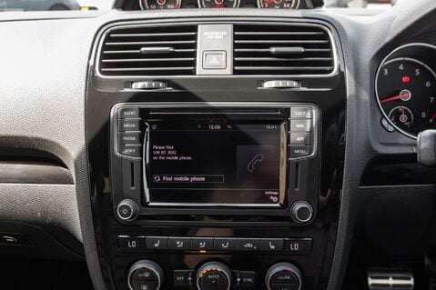 Volkswagen Scirocco R LINE TSI BLUEMOTION TECHNOLOGY DSG 25