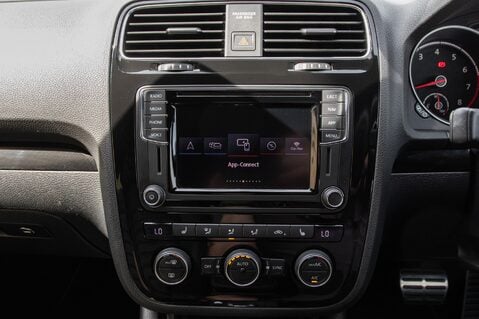 Volkswagen Scirocco R LINE TSI BLUEMOTION TECHNOLOGY DSG 27