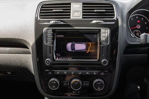Volkswagen Scirocco R LINE TSI BLUEMOTION TECHNOLOGY DSG 28