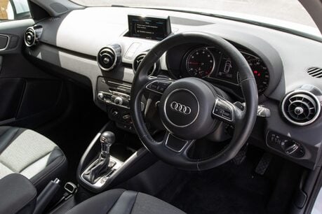 Audi A1 SPORTBACK TFSI SPORT