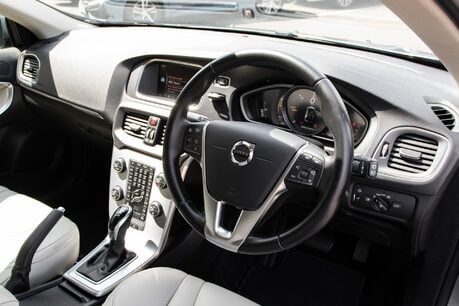 Volvo V40 D3 INSCRIPTION