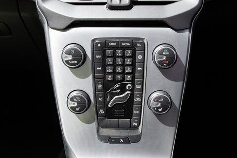 Volvo V40 D3 INSCRIPTION 29