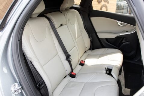 Volvo V40 D3 INSCRIPTION 30