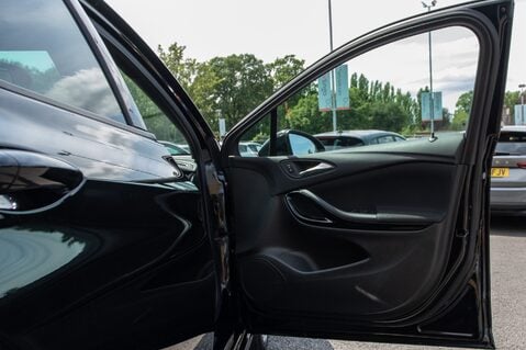 Vauxhall Astra SRI VX-LINE NAV 14