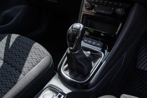 Vauxhall Astra SRI VX-LINE NAV 34