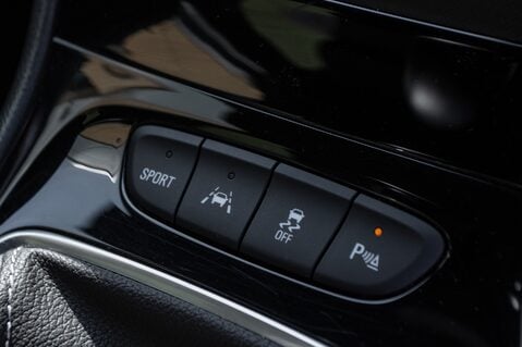 Vauxhall Astra SRI VX-LINE NAV 36